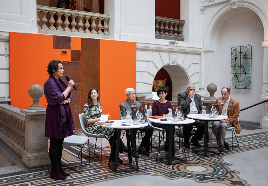 Fotorelacja ze spotkania z autorami tekstów do publikacji „Wyrzeźbiony Wrocław”