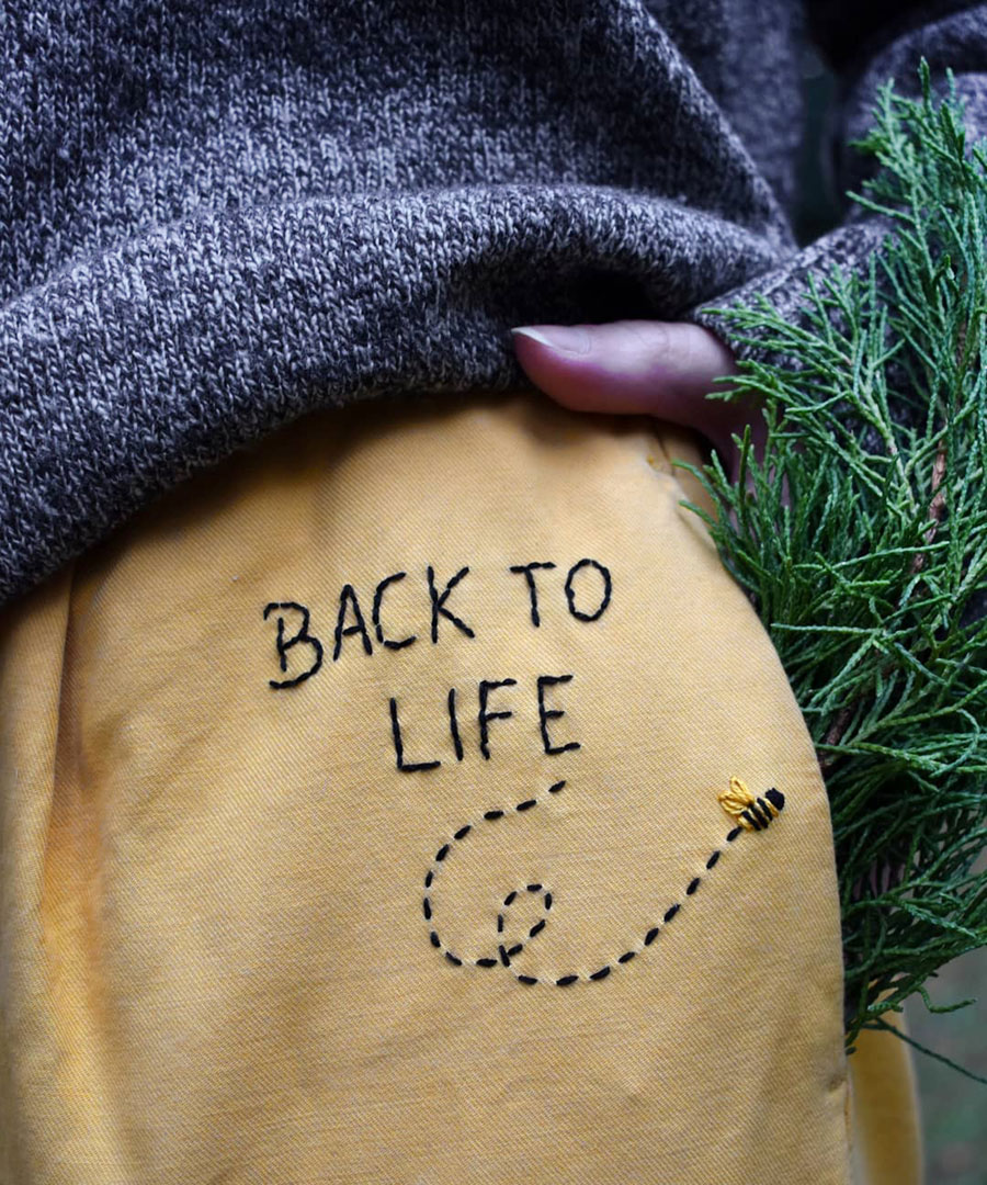 Back to life – hafty na starych ubraniach