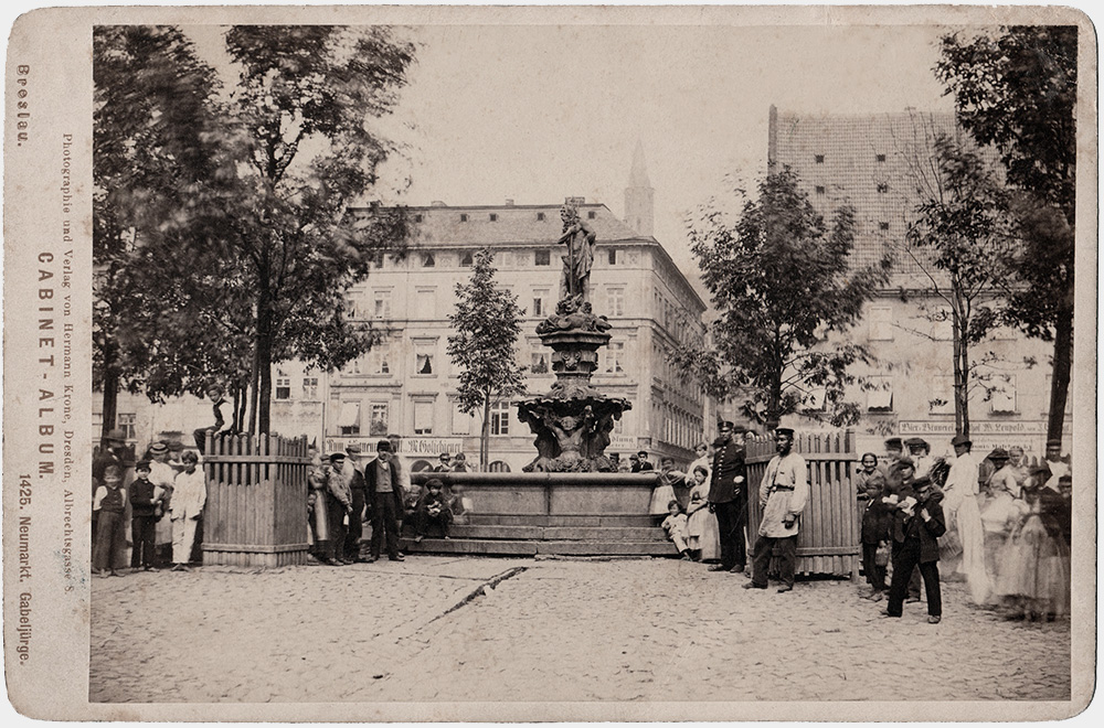 Fontanna Neptuna przed renowacją w 1874 r.