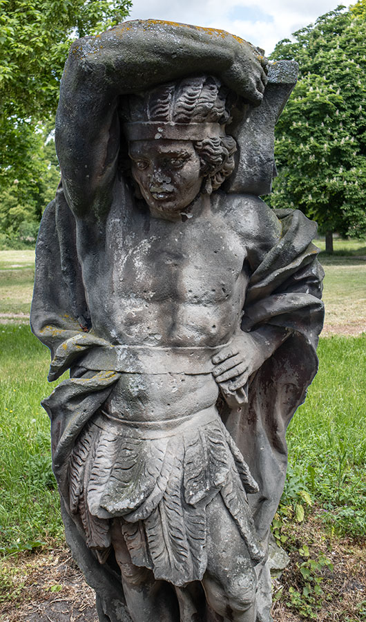 Rzeźby Mangoldta w opactwie cysterskim w Lubiążu