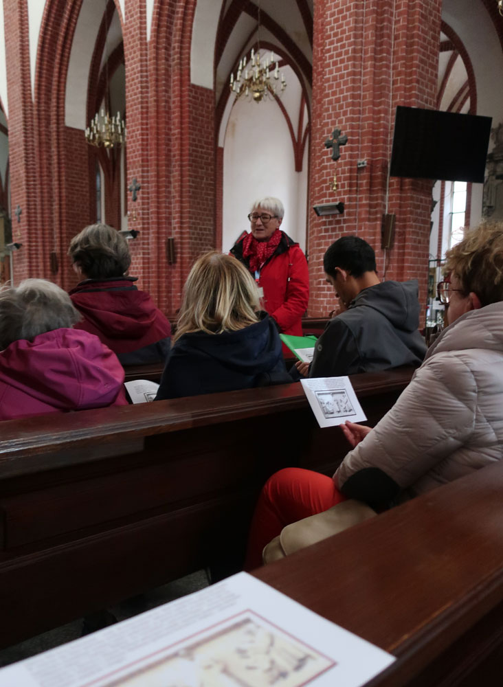 Fotorelacja z oprowadzania SPM „Pierwsze pokolenia wrocławskich protestantów” –