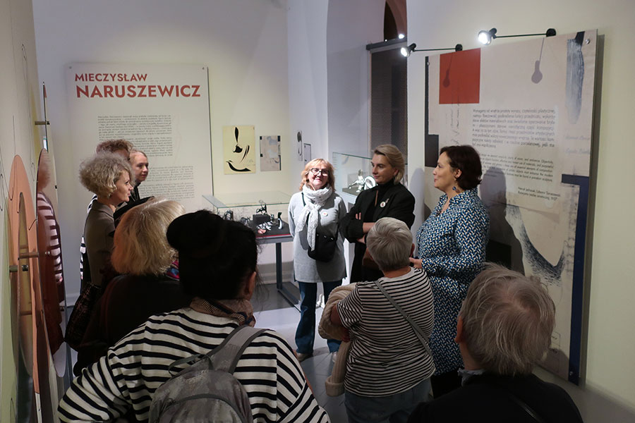 Oprowadzanie dla Stowarzyszenia Przyjaciół Muzeum po wystawie „Wielka czwórka”