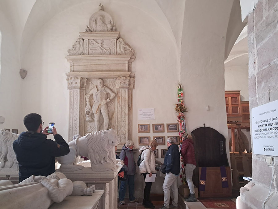 „Dolina pałaców i ogrodów – śladami rodów szlacheckich i ich rezydencji” – fotorelacja z wyjazdu – Raszów