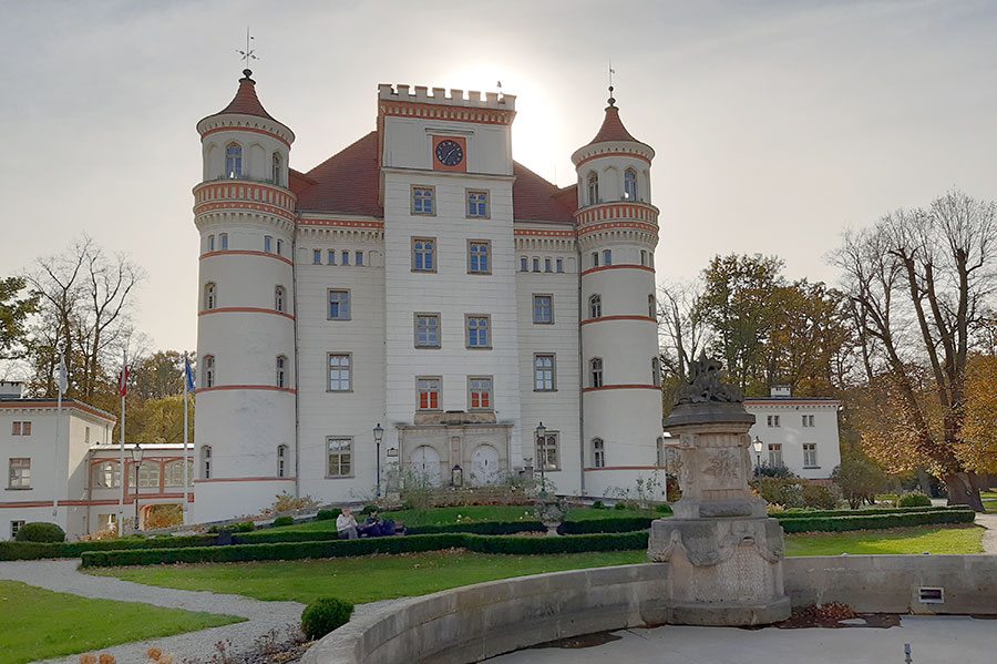 „Dolina pałaców i ogrodów – śladami rodów szlacheckich i ich rezydencji” – fotorelacja z wyjazdu – Wojanów