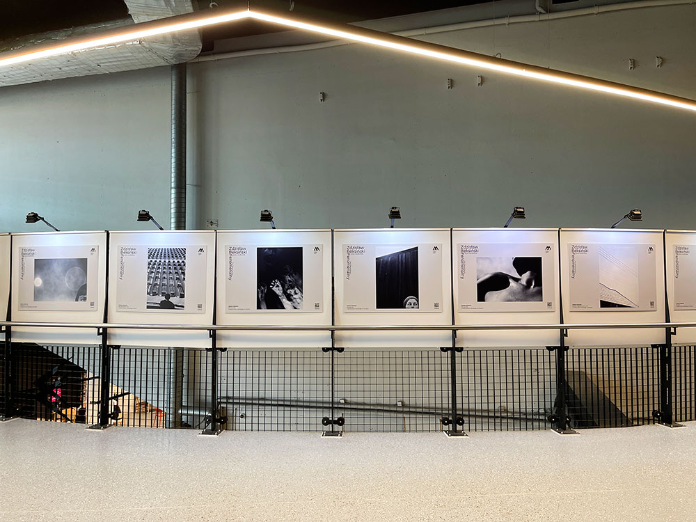 Prezentacja fotografii Zdzisława Beksińskiego w Kinie Nowe Horyzonty we Wrocławiu