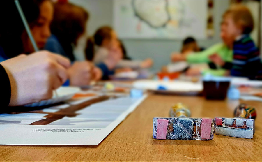Etnowarsztaty „Kropka w kropkę – śladem bolesławieckiej ceramiki”