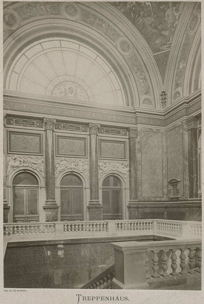 Klatka schodowa Śląskiego Muzeum Sztuk Pięknych