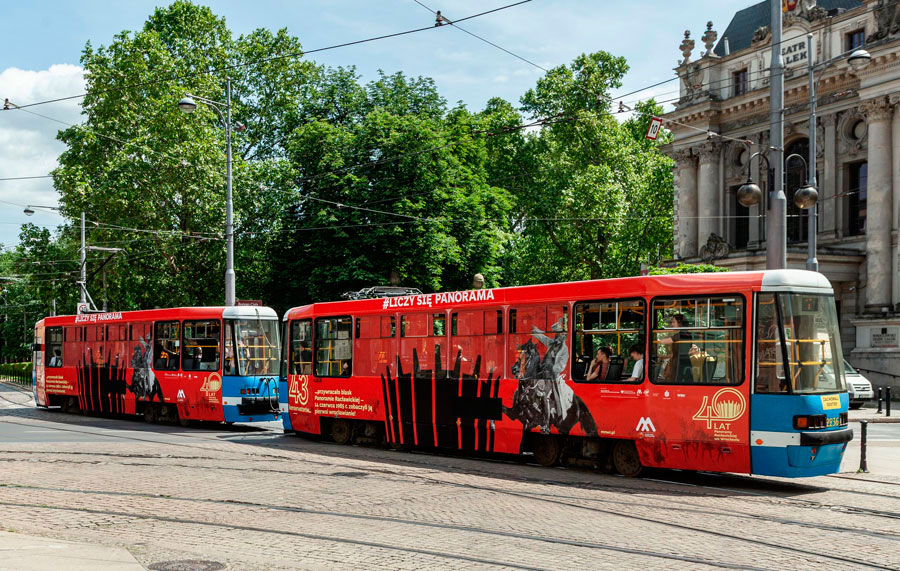 Tramwaj jubileuszowy na 40-lecie Panoramy Racławickiej we Wrocławiu