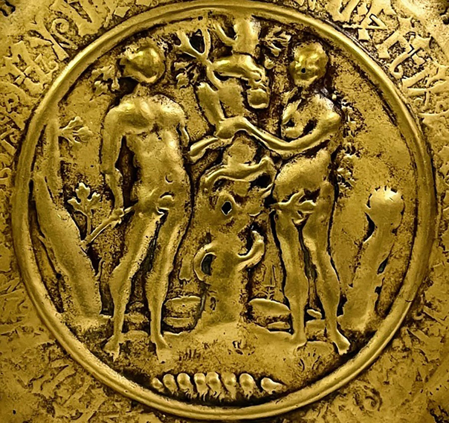 Fragment złoconej XVI-wiecznej misy z Norymbergi