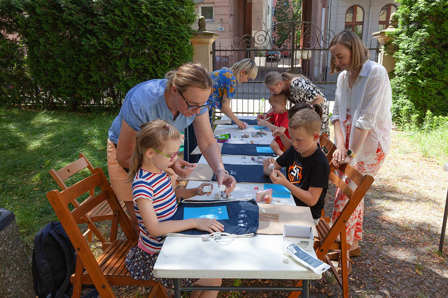 Wakacyjne warsztaty w Etno pt. „Blaudrukowy plecak”