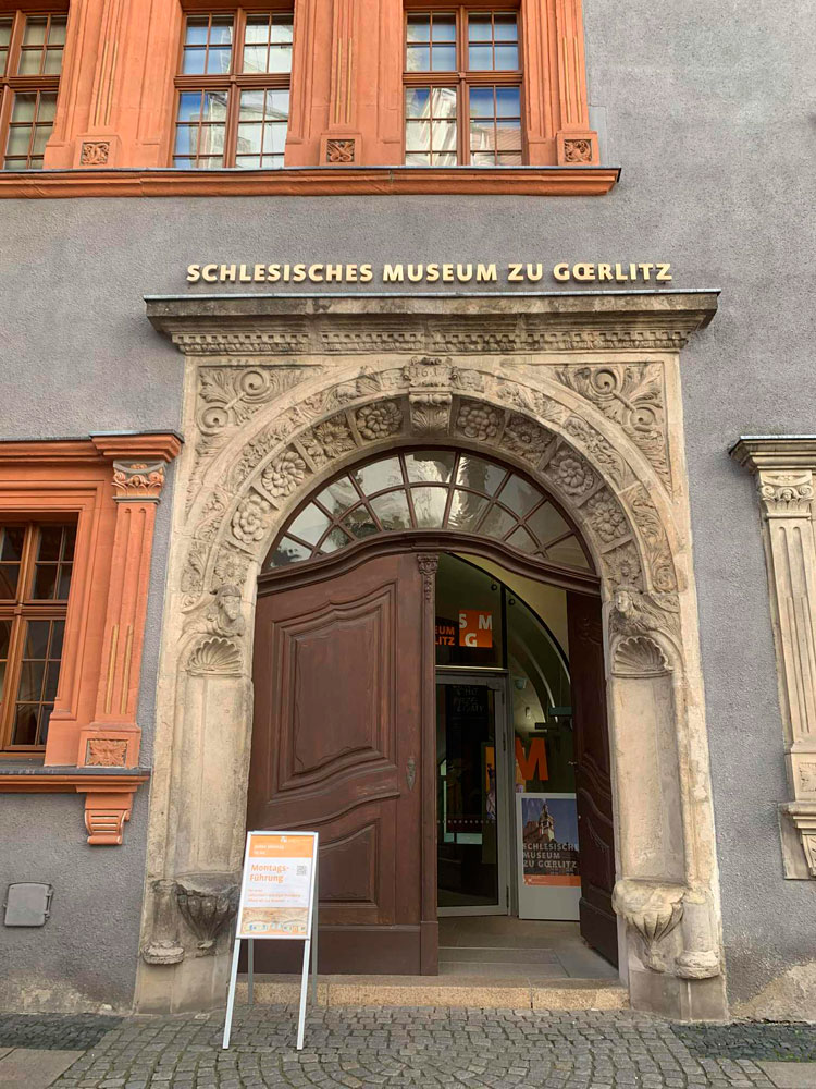 Wejście do Muzeum Śląskiego w Goerlitz