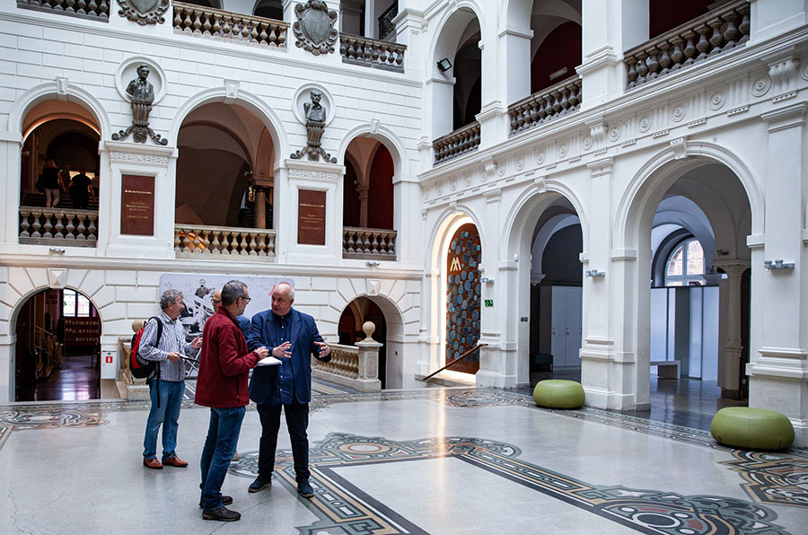Wizyta dziennikarzy z Belgii w Muzeum Narodowym we Wrocławiu
