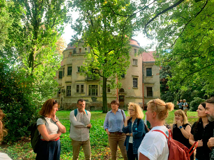 Fotorelacja z wycieczki do Wałbrzycha dla Stowarzyszenia Przyjaciół Muzeum – pałacyk księżnej Daisy