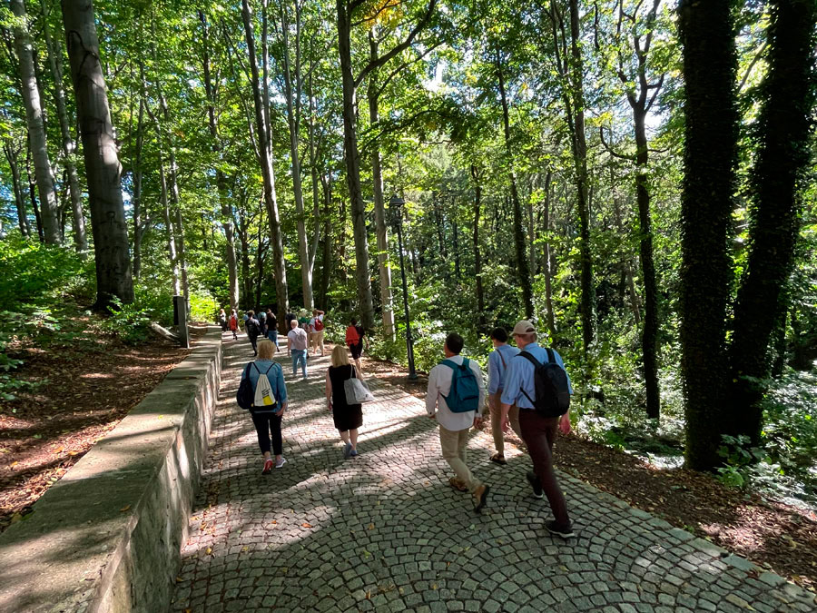 Fotorelacja z wycieczki do Wałbrzycha dla Stowarzyszenia Przyjaciół Muzeum – park miejski