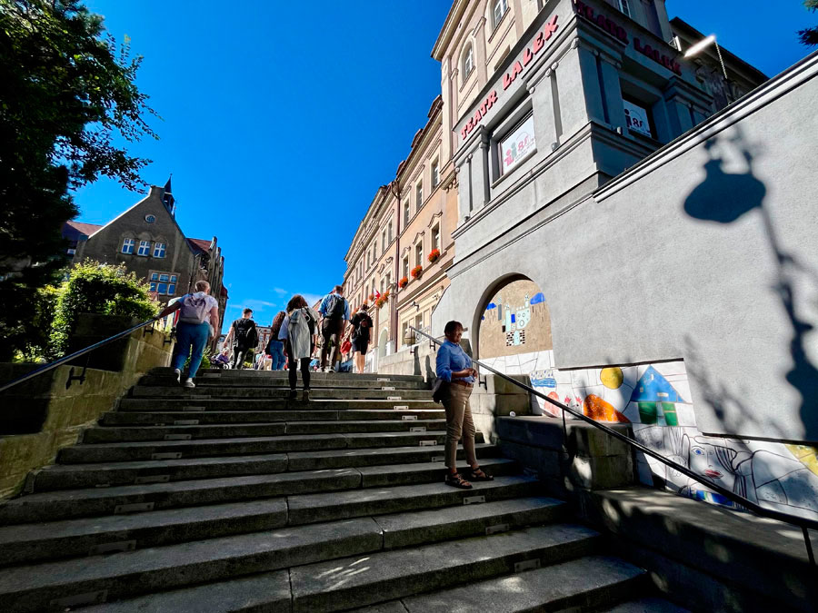Fotorelacja z wycieczki do Wałbrzycha dla Stowarzyszenia Przyjaciół Muzeum – zwiedzanie starówki