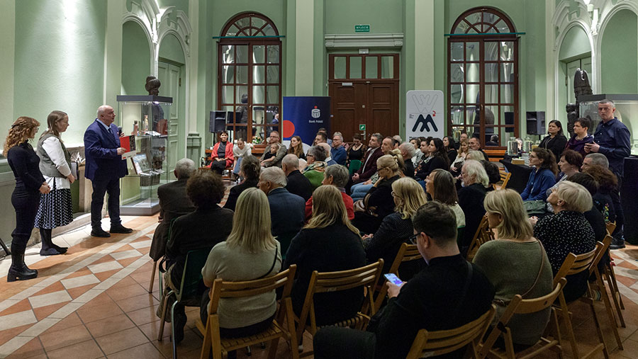 Wernisaż wystawy rzeźb Jana Giejsona