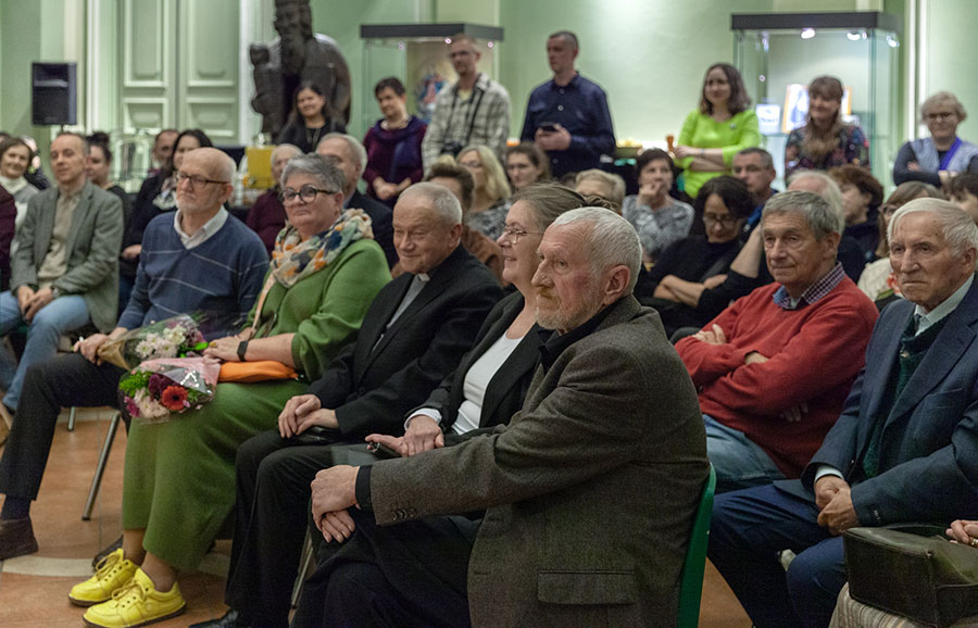 Wernisaż wystawy rzeźb Jana Giejsona