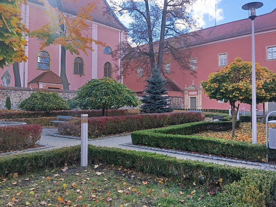 Wycieczka Stowarzyszenia Przyjaciół Muzeum – zwiedzanie Cieplic