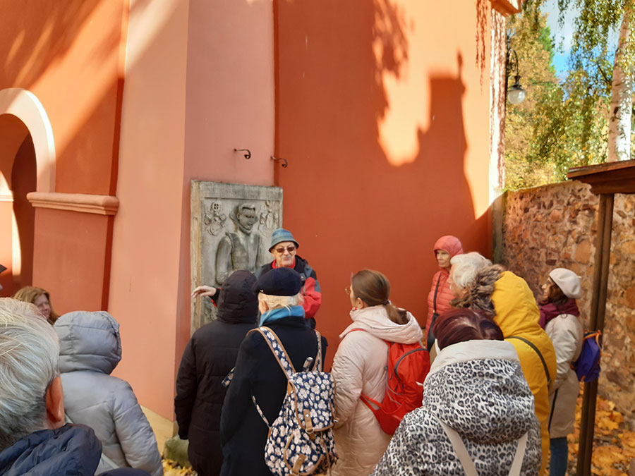 Wycieczka Stowarzyszenia Przyjaciół Muzeum – zwiedzanie Cieplic