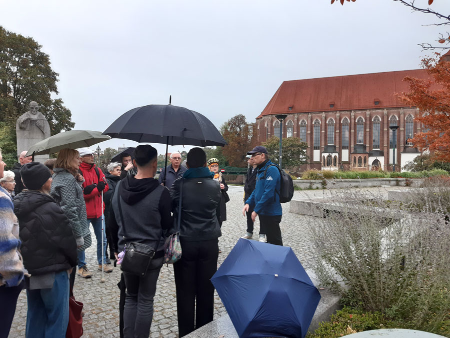 „Historia i zabytki Ostrowa Tumskiego we Wrocławiu” – fotorelacja z oprowadzania dla Stowarzyszenia Przyjaciół Muzeum