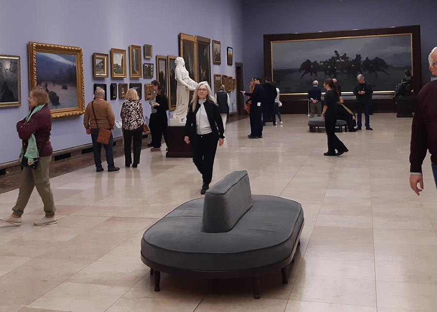 Stowarzyszenie Przyjaciół Muzeum na wycieczce w Krakowie – zwiedzanie Sukiennic