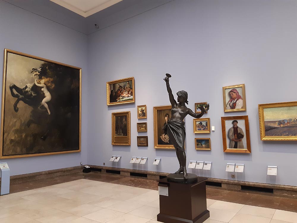 Stowarzyszenie Przyjaciół Muzeum na wycieczce w Krakowie – zwiedzanie Sukiennic