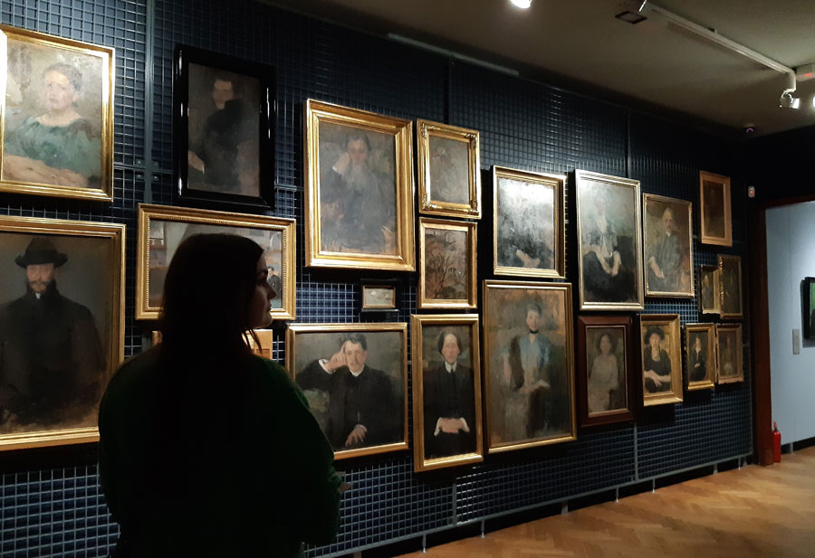 Fotorelacja z wycieczki do Warszawy dla Stowarzyszenia Przyjaciół Muzeum we Wrocławiu – obrazy Olgi Boznańskiej w Muzeum Narodowym