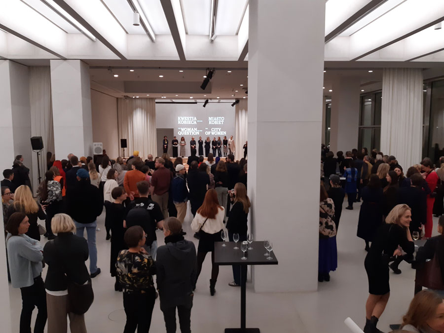 Fotorelacja z wycieczki do Warszawy dla Stowarzyszenia Przyjaciół Muzeum we Wrocławiu – otwarcie wystaw w Muzeum Sztuki Nowoczesnej