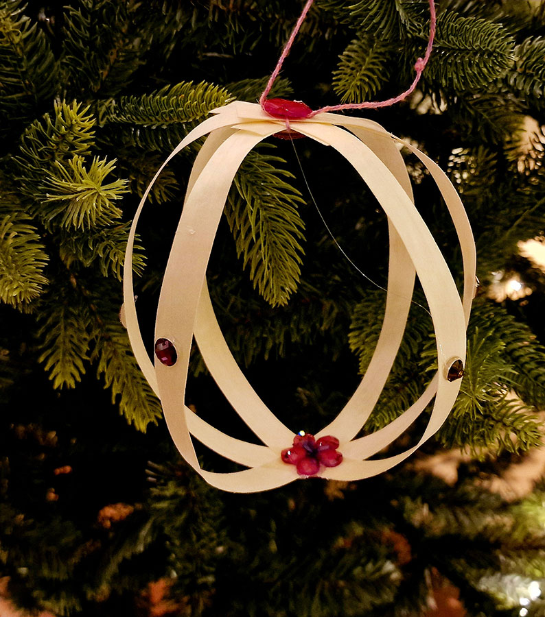 Przedświąteczne warsztaty w Etno – ozdoby z wiórów