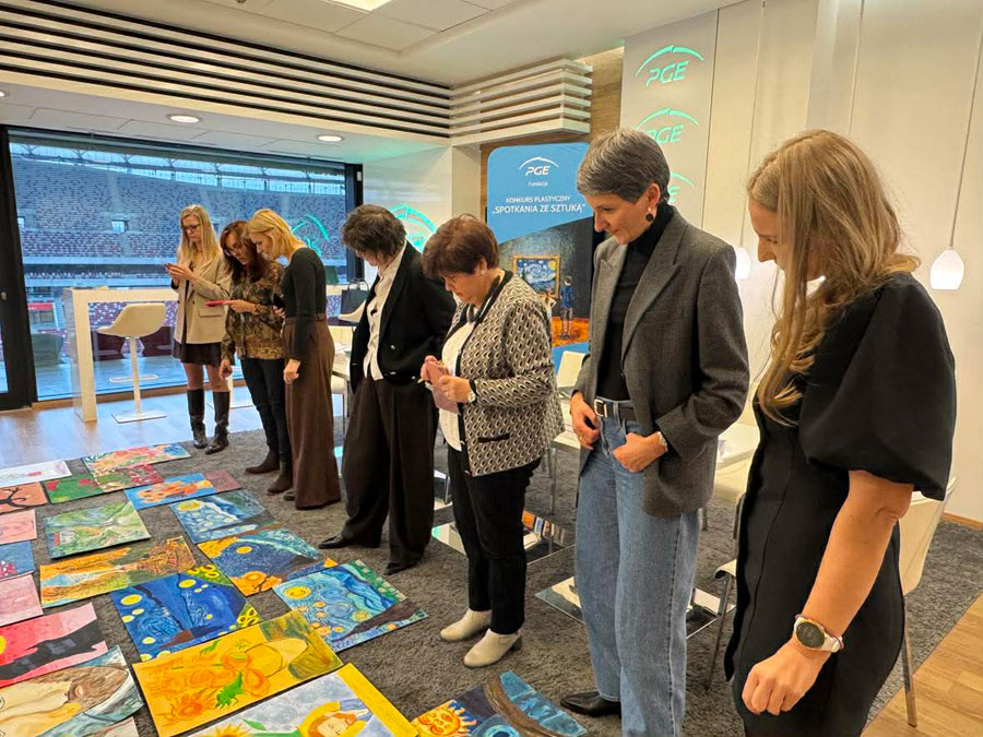 Obrady jury konkursu „Spotkania ze sztuką”