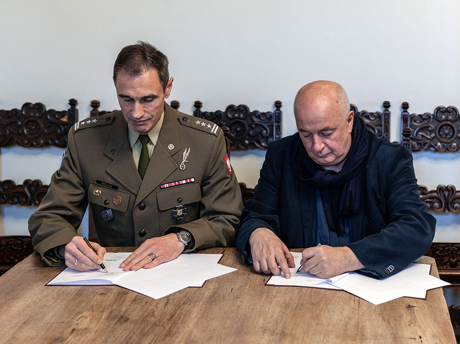 Podpisane porozumienie o współpracy na rzecz ochrony dziedzictwa kultury w zagrożeniu