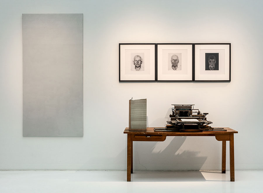 Robert Kuśmirowski „Wariacja na temat twórczości Romana Opałki”, 2011