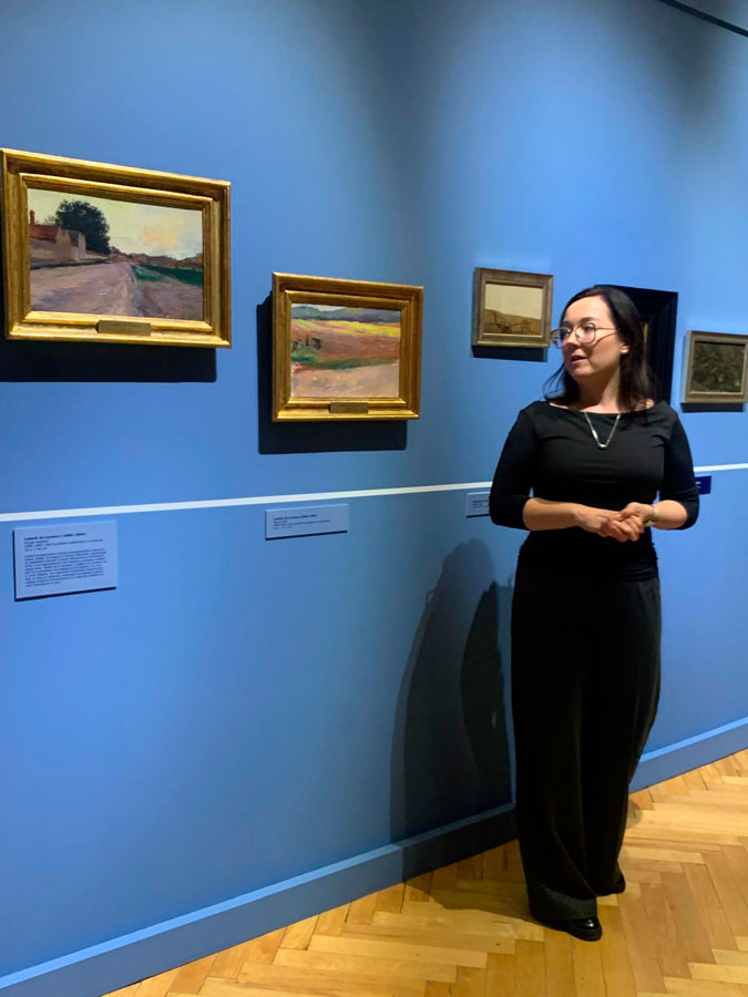 Oprowadzanie dla członków Stowarzyszenia Przyjaciół Muzeum Narodowego we Wrocławiu po wystawie „Mikroświaty”