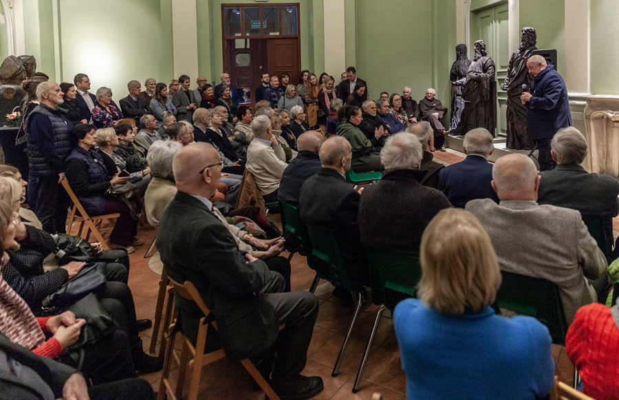 „Kazanie do ptaków” – fotorelacja z konferencji prasowej i wernisażu