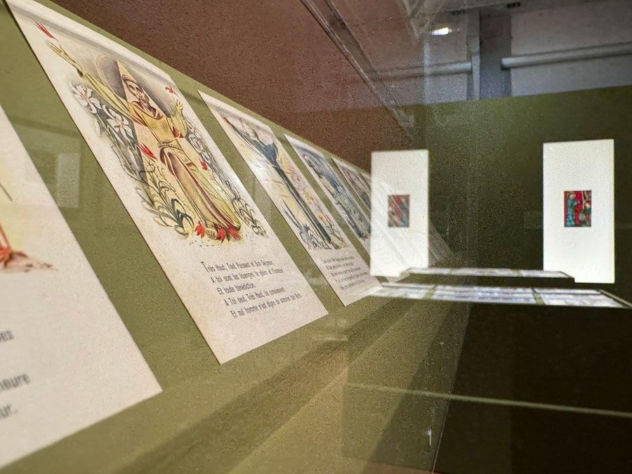 Przygotowania do wystawy „Kazanie do ptaków”