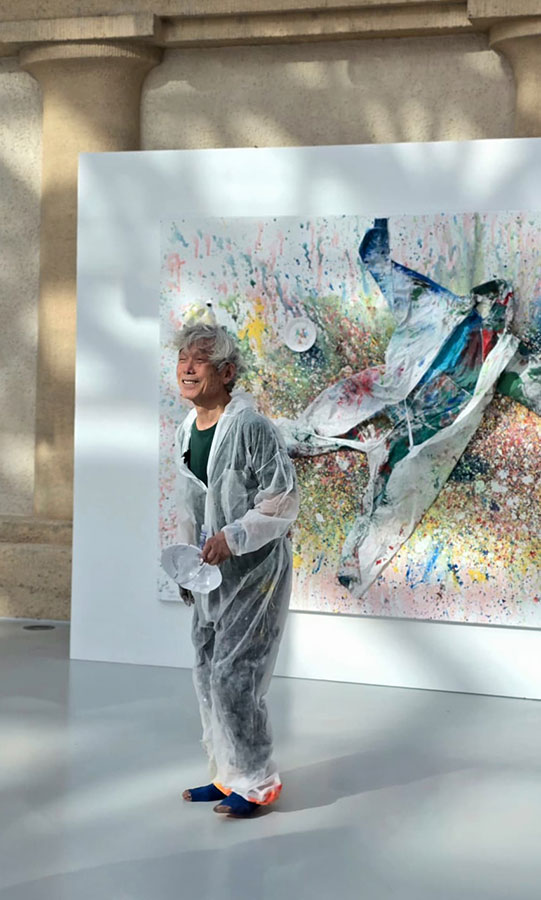 Przygotowania do wystawy „Wschód słońca na Zachodzie”