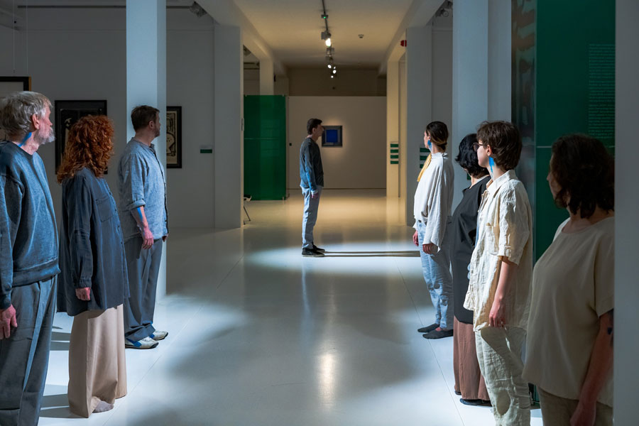 Teatr Czterech na zakończenie wystawy „Waldemar Cwenarski. Czułość. Powroty i poszukiwania”