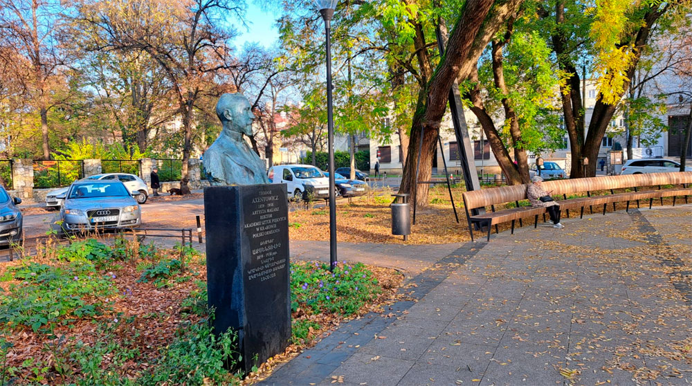 Pomnik Teodora Axentowicza w Krakowie