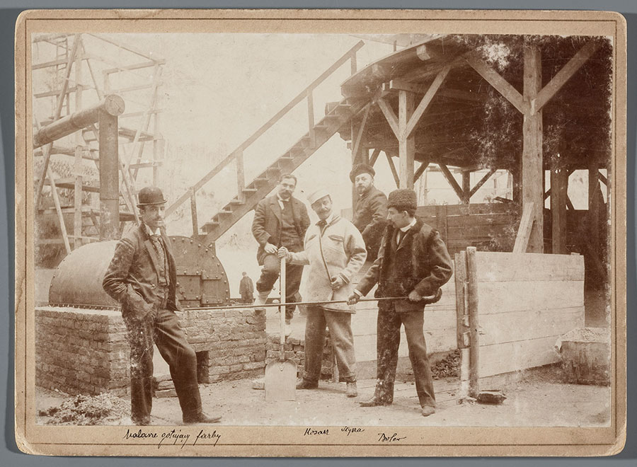 Malarze w trakcie prac nad „Panoramą Racławicką”