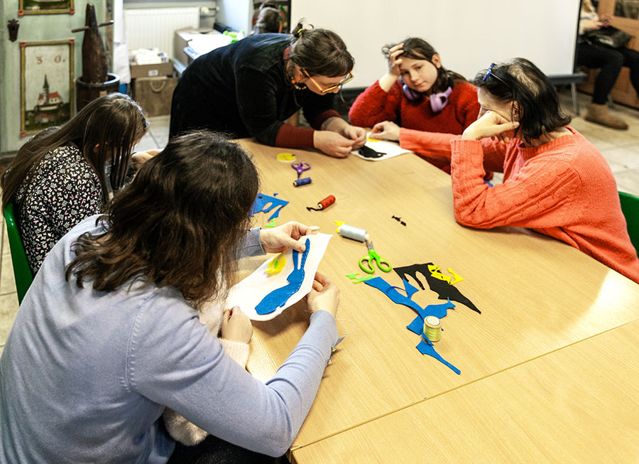 Ferie 2026 w Muzeum Etnograficznym, warsztaty „Aplikacja z królikiem”