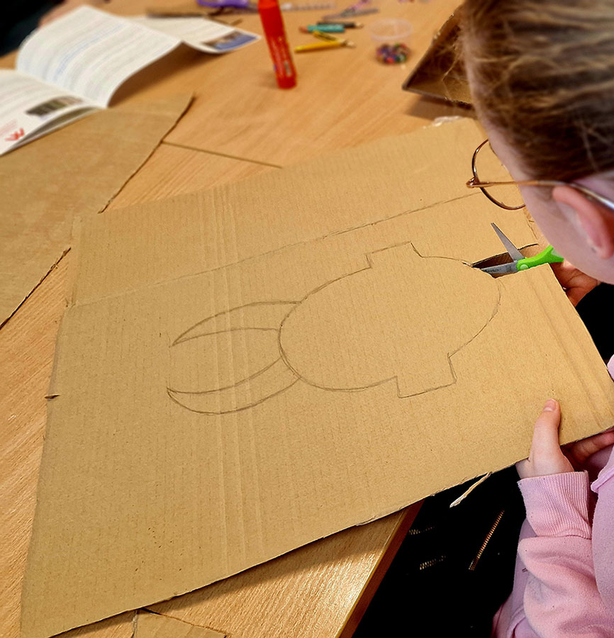 Warsztaty tworzenia ludowych masek karnawałowych w Muzeum Etnograficznym