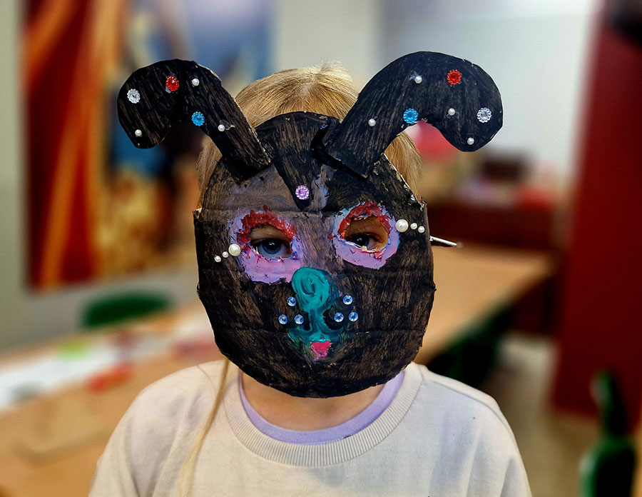 Warsztaty tworzenia ludowych masek karnawałowych w Muzeum Etnograficznym