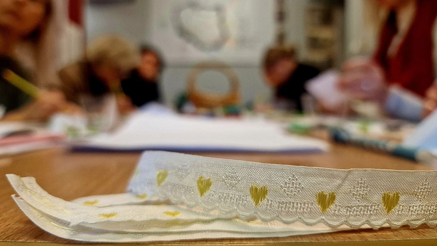 W ogródku św. Franciszka – warsztaty hafciarskie