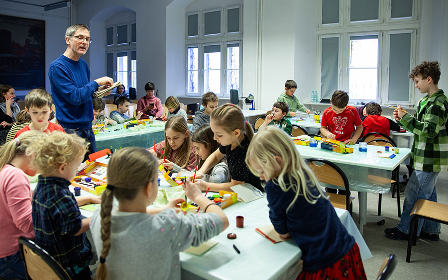 Ferie 2026 w Muzeum Narodowym, warsztaty „Cztery pory roku na obrazach jak tabliczka czekolady”