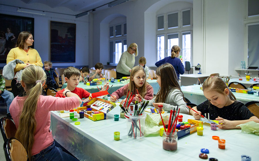 Ferie 2026 w Muzeum Narodowym, warsztaty „Cztery pory roku na obrazach jak tabliczka czekolady”