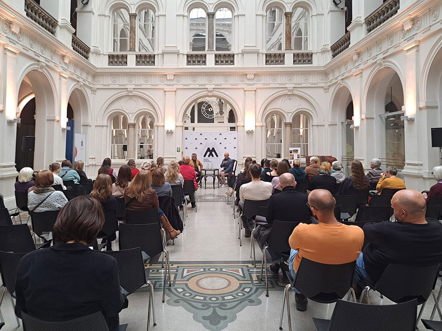 Konrad Imiela na spotkaniu w Muzeum Narodowym we Wrocławiu