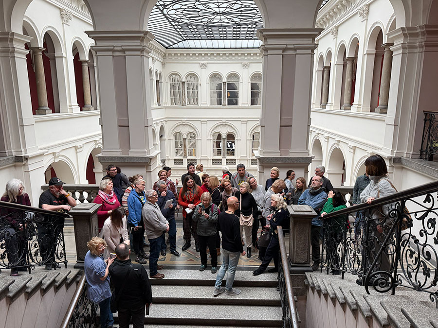 Hity muzealnej kolekcji – oprowadzanie dla Stowarzyszenia Przyjaciół Muzeum