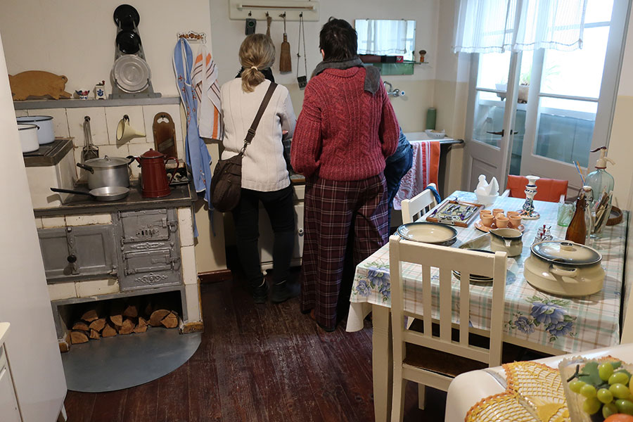 Wyjazd do Opola dla Stowarzyszenia Przyjaciół Muzeum – zwiedzanie wystawy w kamienicy czynszowej