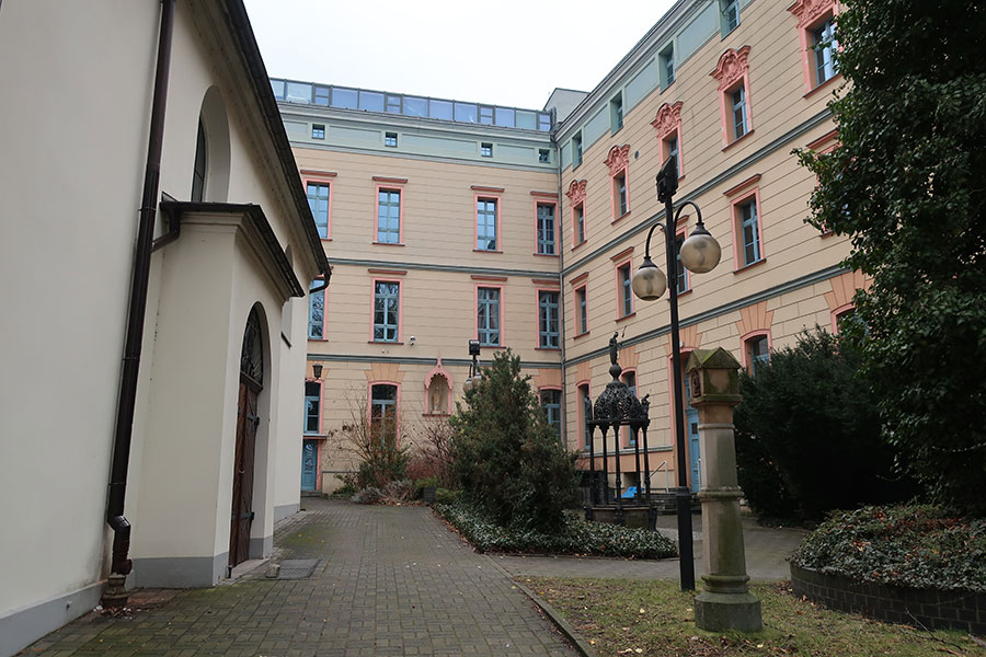 Wyjazd do Opola dla Stowarzyszenia Przyjaciół Muzeum – zwiedzanie wzgórza uniwersyteckiego