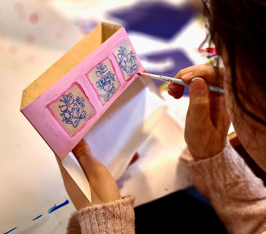 Malowana etnoskrzyneczka marzeń